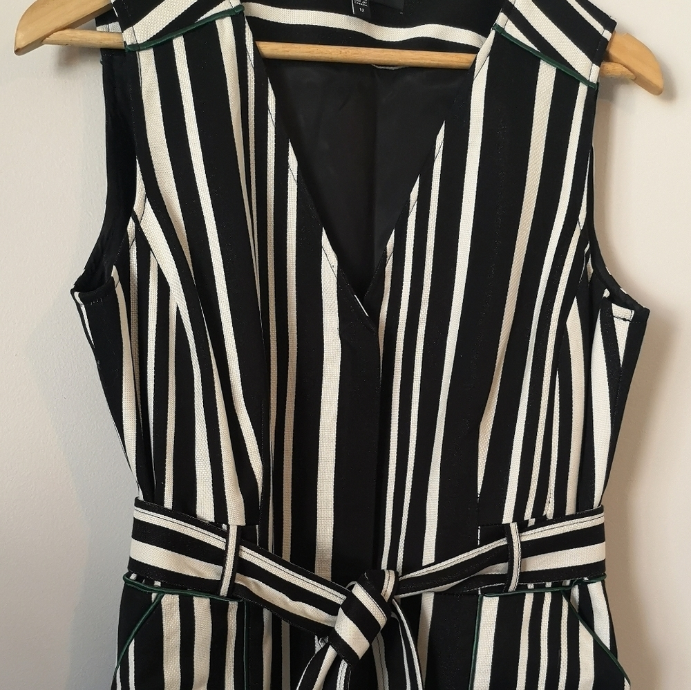 JUDITH & CHARLES Dress: Tailor made in Canada